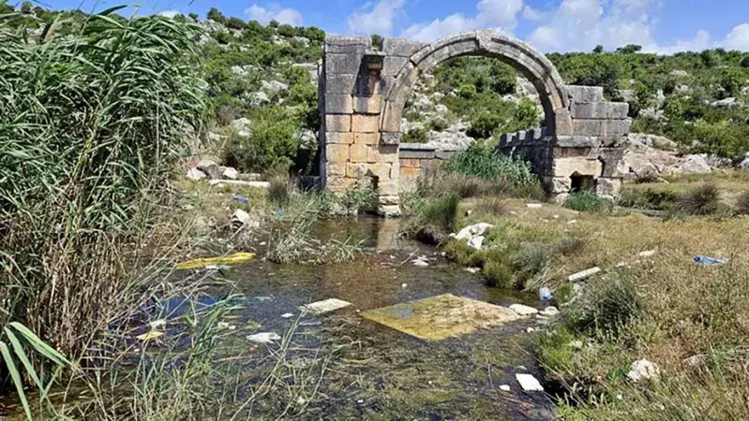 Geçmişten gelen şifa: Yıllarca saklı kalan termal tesis turizme açılıyor! Çöpten çıkan 1800 yıllık kutsal çeşme 5